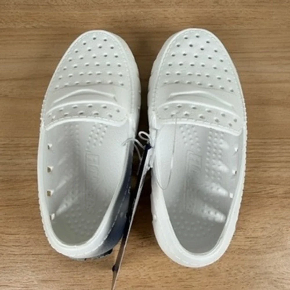 Floafers Prodigy Driver Toddler Shoe Sz 8 White Harbor Mist Gray EVA Foam NWT
